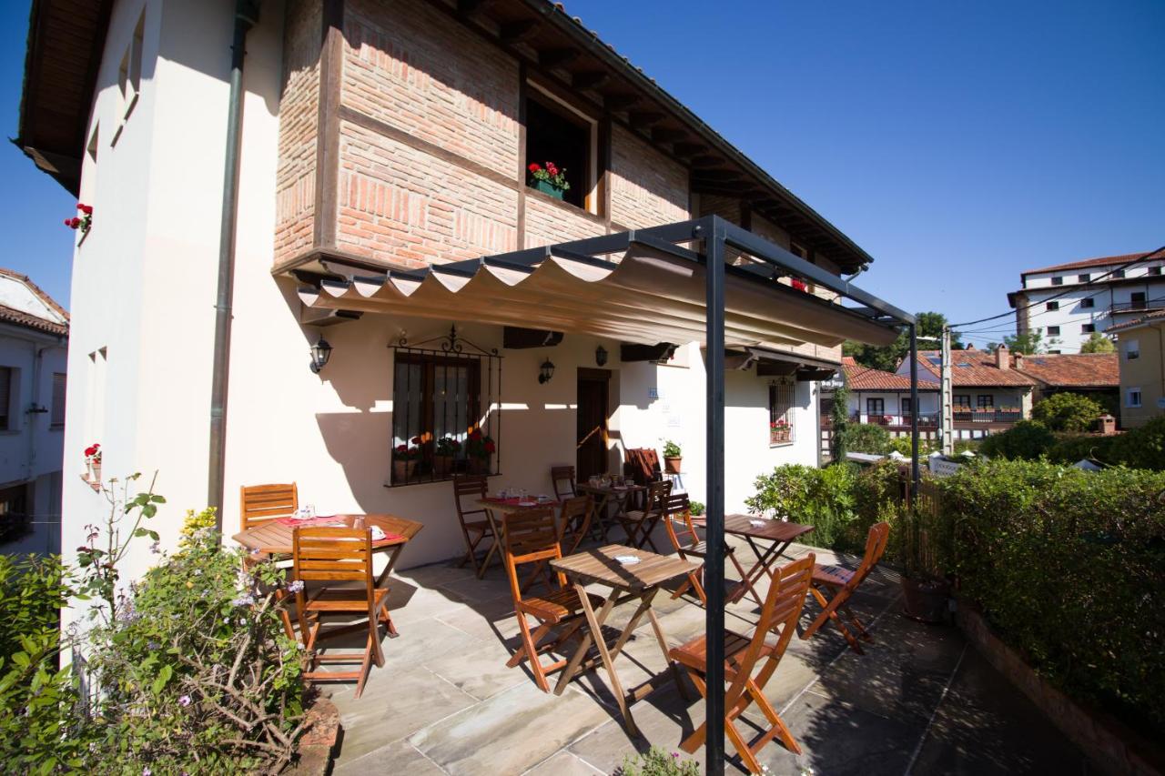 Pasaje San Jorge Hotell Comillas Exteriör bild