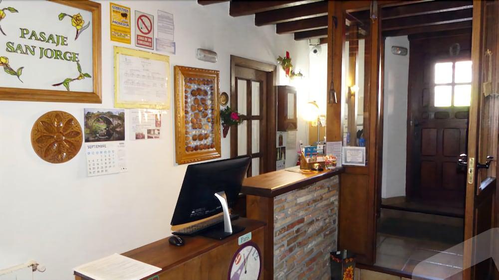 Pasaje San Jorge Hotell Comillas Exteriör bild