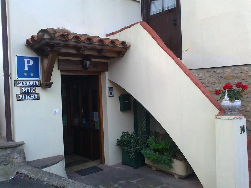 Pasaje San Jorge Hotell Comillas Exteriör bild