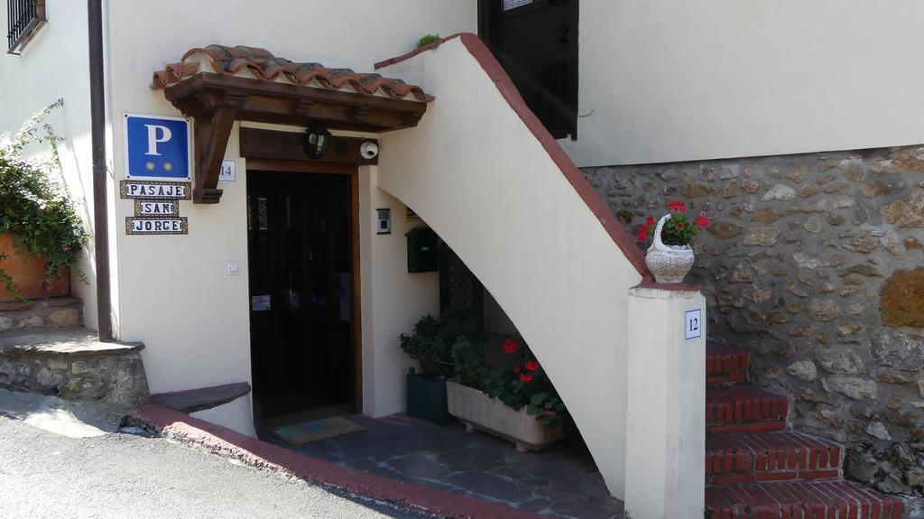 Pasaje San Jorge Hotell Comillas Exteriör bild