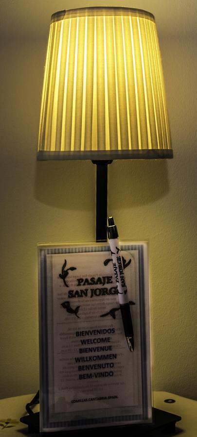 Pasaje San Jorge Hotell Comillas Exteriör bild